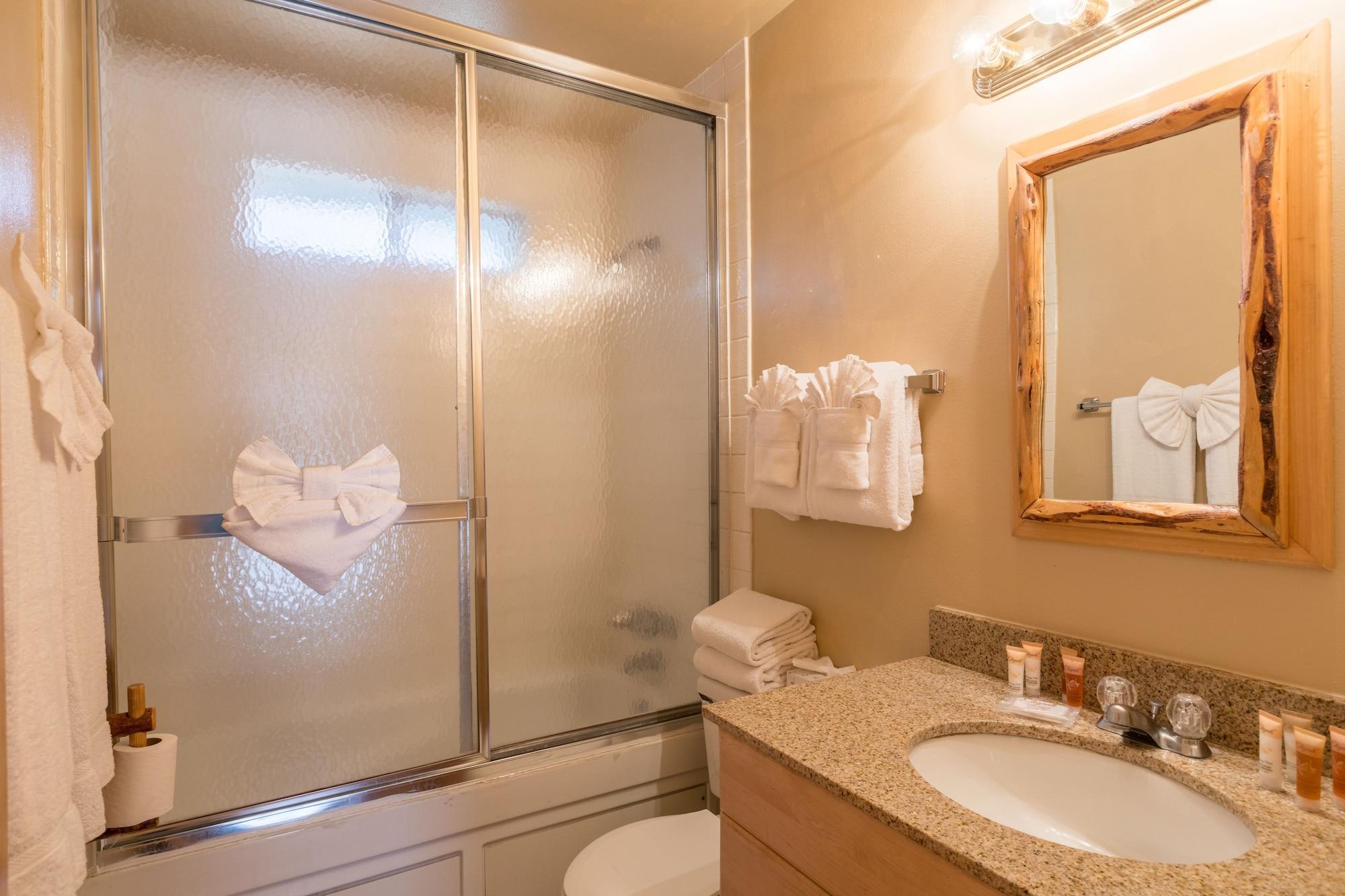 Big Bear Frontier Lodge