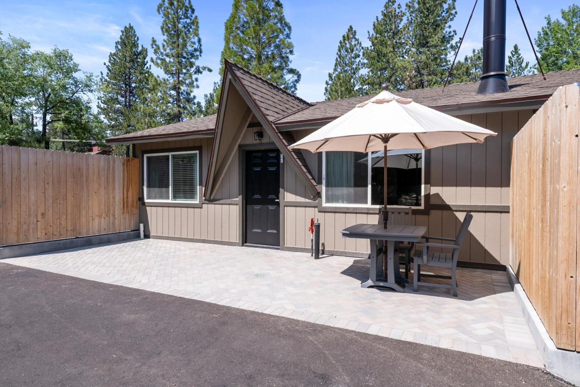 Lodge Big Bear Frontier